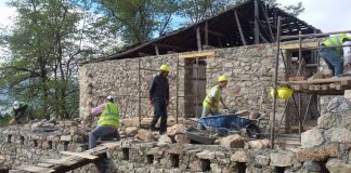 Korçë, vijon puna për restaurimin e manastirit të Shën Prodhromit