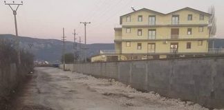 Bashkia Lezhë nisë punën për rehabilitimin e rrugës së Barbullojës