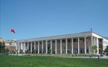 Teatri Kombëtar i Operas dhe Baletit, rikonstruksion 60 vite pas ndërtimit