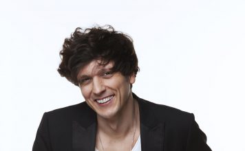 Kantautori shqiptar, Ermal Meta, kalon në naten finale të Sanremos