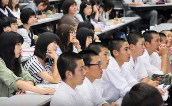 Ja si funksionon arsimi në Japoni