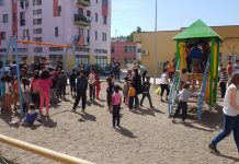 110 të rinj nga bota ndërtojnë parqe për fëmijët shqiptarë