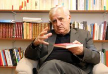 Urdhri i lartë Oficer i Legjionit të Nderit për shkrimtarin dhe akademikun shqiptar