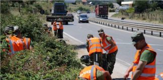 Sezoni turistik, Forcat e Armatosura rikthehen në pastrimin e akseve rrugore