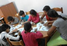 Fillimi i vitit shkollor: Bashkia Shkodër ndihmë për fëmijët e komunitetit rom