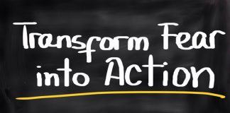 Si të menaxhoni frikën që nuk ju lë të përparoni
