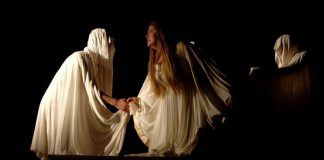 “Vdekja e një mbretëreshe”, vepra e Qosjes merr jetë në TKE