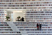 “Syri i Binhait”, hapet biblioteka me 1.2 mln libra