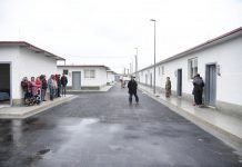 Shkozë, 60 familje rome marrin shtëpi të reja.