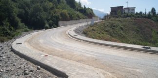 Peshkopi, vijojnë punimet për ndërtimin e unazës së vogël