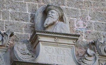 Kështjella e Pulja-s, basorelievi i rrallë i Gjergj Kastriotit