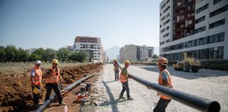 Foto: Nisin punimet për bulevardin në zonën e Kasharit