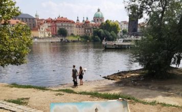 Shqipëria pjesë e festivalit ndërkombëtar të ngjyrave të ujit në Pragë