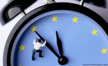 BE, ndryshimi i orës mund të hiqet në vitin 2021