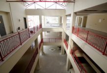 Tiranë, gati shkollat për në shtator, jo më mësim me dy turne