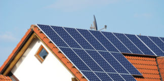 Hapat që duhet të ndjekin familjet për subvencionim të paneleve diellore