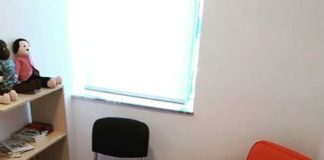 Duket si bibliotekë por është Komisariati i Policisë në Kamëz