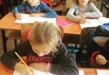 Familja në gjakmarrje, 7 vjeçarja regjistohet në shkollë