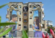 Muralja e Urës Vajgurore, një nga 10 më të mirat në botë