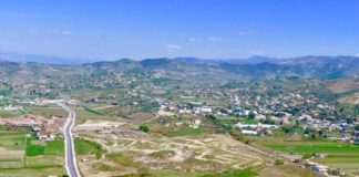 Asfalt dhe sinjalistikë, rruga Cërrik-Belsh-Kuçovë-Ura Vajgurore drejt përfundimit