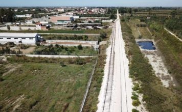 Rehabilitimi i linjës hekurudhore Fier-Vlorë drejt fundit, do të transportohet naftë