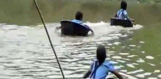 VIDEO/ Sakrificë për dije, nxënësit kalojnë lumin me tenxhere për të shkuar në shkollë