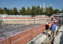 Park lodrash dhe parking, 145 vende të reja për makinat tek rruga e Elbasani