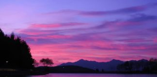 FOTOT/ Një perëndim dielli për të mos u humbur, magjia e liqenit të Pukës