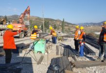 Foto/ Vijon puna për bypass-in e Tepelenës