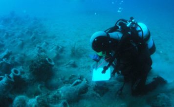 FOTOT/ Zbulohen relikte 2 mijë vjeçare, Gjiri detar i Durrësit plot me thesare arkeologjike