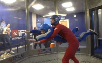 VIDEO/ Njihuni me gjyshen aventuriere, shikoni ku e feston 99 vjetorin