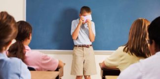 10 këshilla për të mundur frikën e të folurit në publik