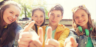 Doni të studioni në SHBA? Ambasada amerikane: Aplikoni për YES