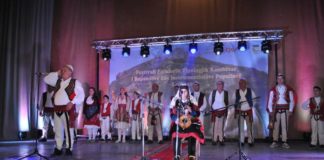 Tradita vazhdon, festivali Folklorik mbledh rapsodët në Lezhë