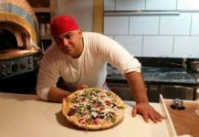 VIDEO/ Njihuni me picierin shqiptar më të famshëm në Gjermani, gatuan dhe ‘argëton’ klientët