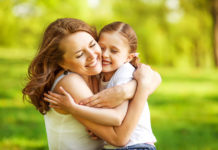 Magjia e përqafimit, 10 arsyet pse duhet ta bëni më shpesh