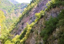 Bota flet për Shqipërinë! Booking.com: Një ndër 10 destinacionet më të mira për 2019