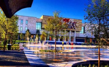 Toronto? Jo, jemi në Tiranë! The Independent: Nga ushqimi tek gjallëria e qytetit, pse duhet të vizitoni Tiranën në 2019