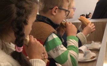 Ushqim i shëndetshëm në shkolla, projekti nis nga “Mësonjëtorja” në Korçë