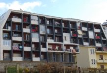 FOTOT/ Po ti a e ke vendosur flamurin? Tirana vishet kuqezi