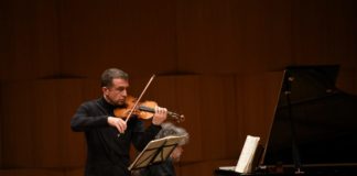 Violinisti Tedi Papavrami elektrizon Tiranën, sjell Beethoven, Shopen dhe Mozart