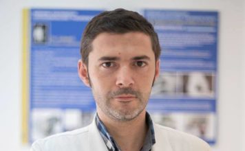 Mjeku Ardian Ndroqi kthehet të punojë në QSUT, pas specializimit në Angli