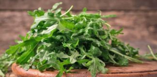 Njihuni me bimën që lufton plakjen, ul tensionin, pastron gjakun dhe organizmin