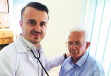 Nga Italia në Bradashesh të Elbasanit, njihuni me doktor Kleanthin