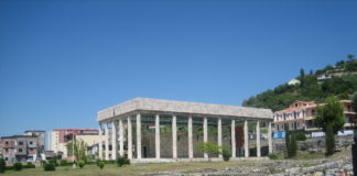 Del në dritë porta antike në Parkun Arkeologjik të Lezhës