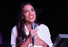 Frymëzuese/ Nga kameriere në Kongresin e SHBA, kush është emigrantja që hyri në historinë e Amerikës