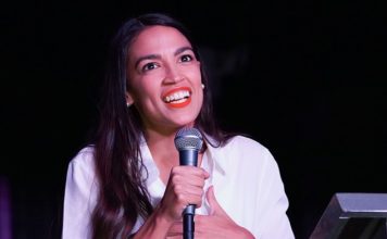 Frymëzuese/ Nga kameriere në Kongresin e SHBA, kush është emigrantja që hyri në historinë e Amerikës