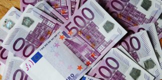 Gabimi që gëzoi punonjësit, 30 mijë euro në vend të bonusit 100 euro