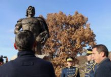 Përurohet një tjetër shtatore e Gjergj Kastriotit, ja ku është vendosur