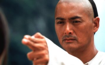 Udhëton me autobus, aktori i famshëm dhuron pasurinë 630 milionë dollarëshe